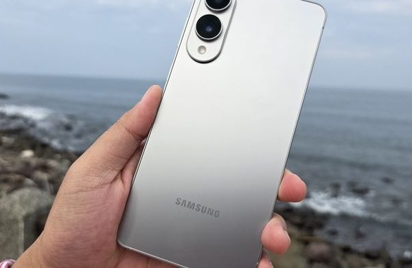 Mengintip Isi Kotak Samsung Galaxy S25 Edge, Smartphone Tipis di Taipei